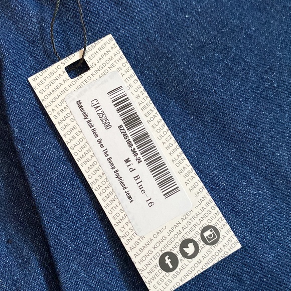 Boohoo Maternity Jeans - Picture 4 of 6